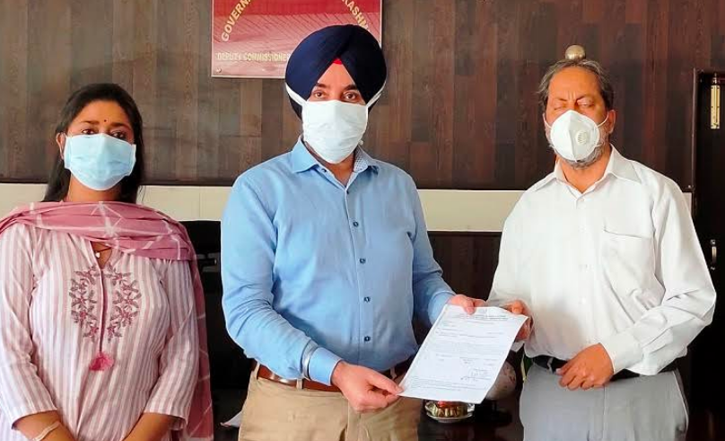 DC Reasi releases Rs 47 Lakh  covid relief for registered Construction workers  
